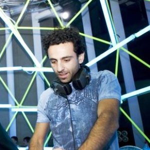 Avatar for Demi (UK)