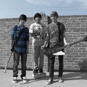 Six Minutes To Midnight 的头像