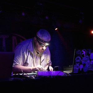 Autonomaton 的头像