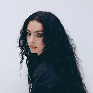 Charli xcx 的头像