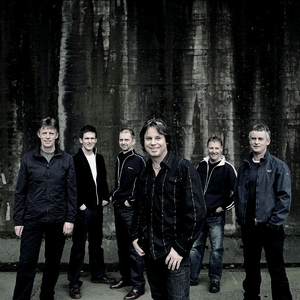 Runrig photo provided by Last.fm