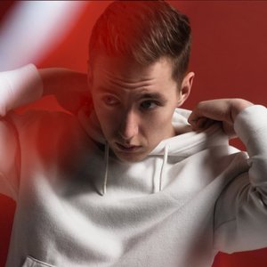 Dempsey Bolton 的头像