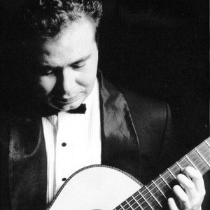 Romilio Orellana 的头像