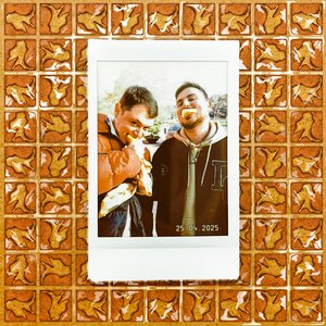 Barras de pan mordidas [Explicit]