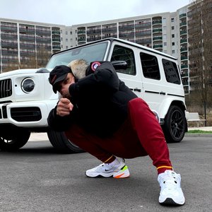 Slavik 的头像