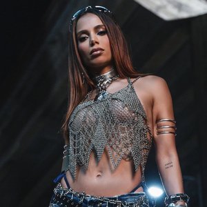 Anitta için avatar