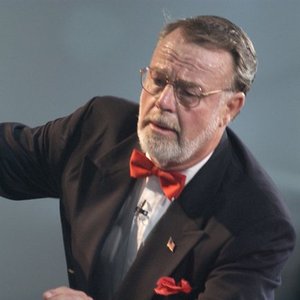 Erich Kunzel and the Cincinnati Pops Orchestra Profile Picture