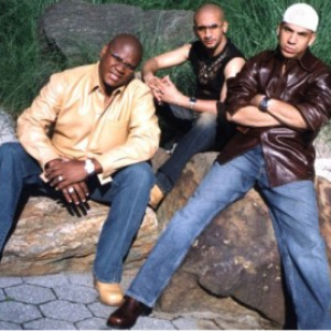 Proyecto Uno photo provided by Last.fm