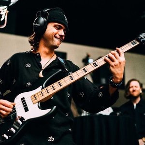 Cody Wright 的头像