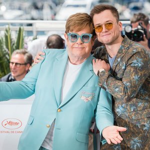 Taron Egerton & Elton John için avatar