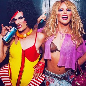 Willam & Rhea Litre 的头像