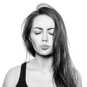 Kate Nova 的头像