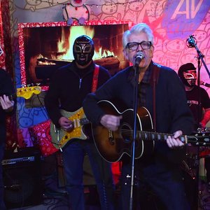 Аватар для Nick Lowe & Los Straitjackets