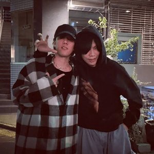 米津玄師 + 野田洋次郎 的头像