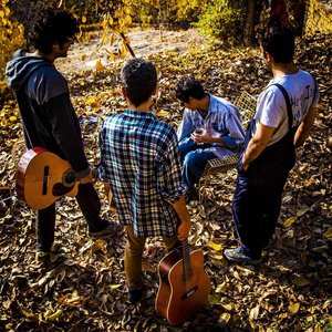 “او و دوستانش he and his friends”的封面