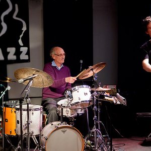 The Jerry Granelli Trio 的头像