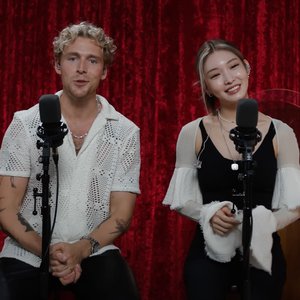 Christopher, CHUNG HA のアバター