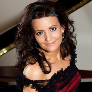 Avatar for Amy Lauren