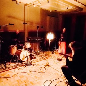 Zoh Amba, Chris Corsano, Bill Orcutt 的头像