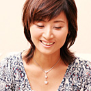 橋本由香利 photo provided by Last.fm