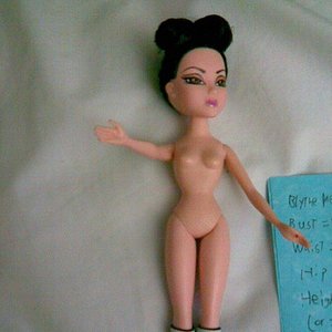 Footless Doll 的头像