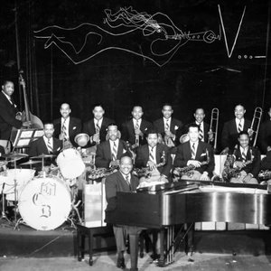 Count Basie Orchestra 的头像