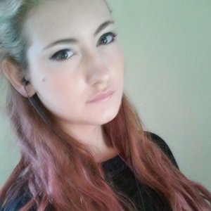 Madi Larson 的头像