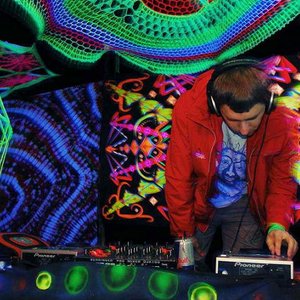 Radio Resident: AlieNatix 的头像