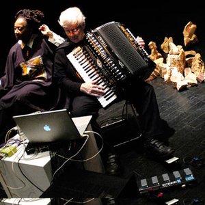 Pauline Oliveros & Ione 的头像