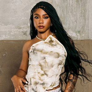 Avatar for Ajuliacosta