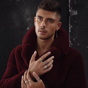 Andrew Lambrou 的头像