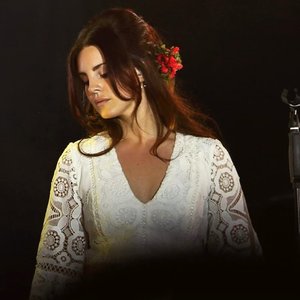 Lana Del Rey 的头像