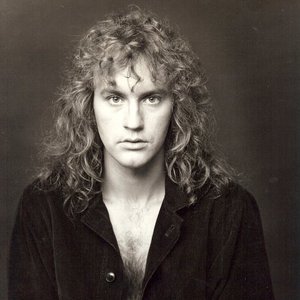 Desmond Child 的头像