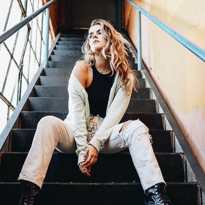 Annika Grace 的头像