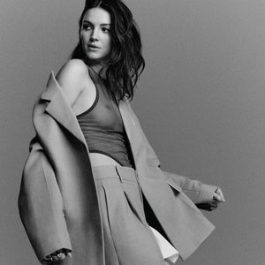 Avatar for Ella Hunt