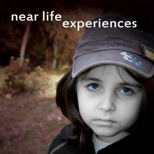 “Near Life Experiences”的封面