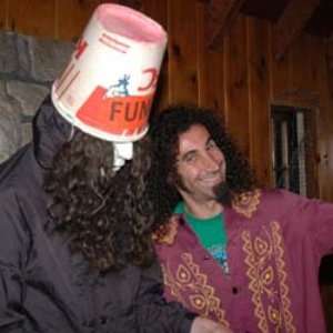 Zdjęcia dla 'BUCKETHEAD FEAT. SERJ TANKIAN'