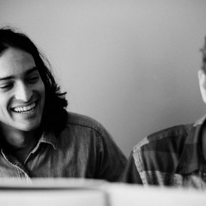 Anand Wilder & Maxwell Kardon 的头像