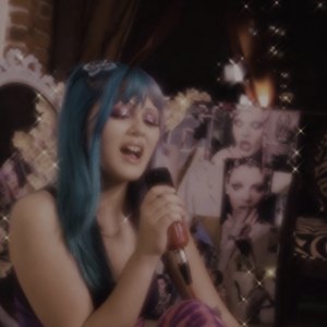 Girl Online 的头像