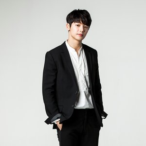 Kang Min Hyuk (CNBlue) 的头像