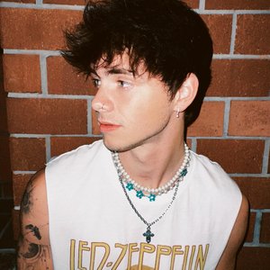 Аватар для Corbyn Besson