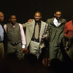 Ellis & Branford Marsalis 的头像