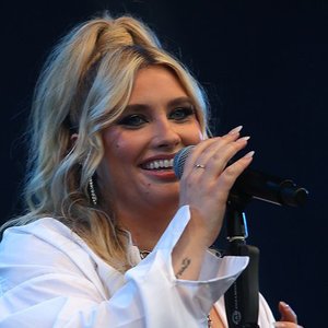 Ella Henderson feat. Rudimental 的头像
