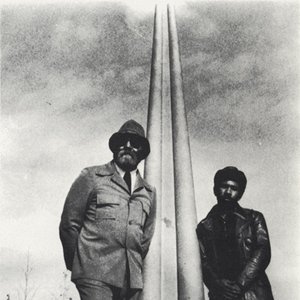 Bill Lewis & Khan Jamal 的头像
