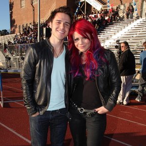 Avatar di Kris Allen & Allison Iraheta