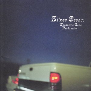 “Silver Ocean”的封面