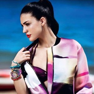 Ivi Adamou 的头像