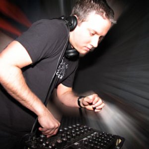 Robbie Rivera presents Rhythm Bangers 的头像