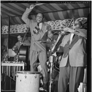 Arnett Cobb & His Orchestra 的头像