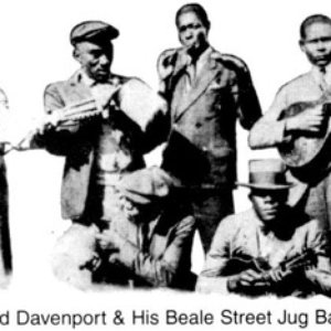 'Jed Davenport & His Beale Street Jug Band'の画像